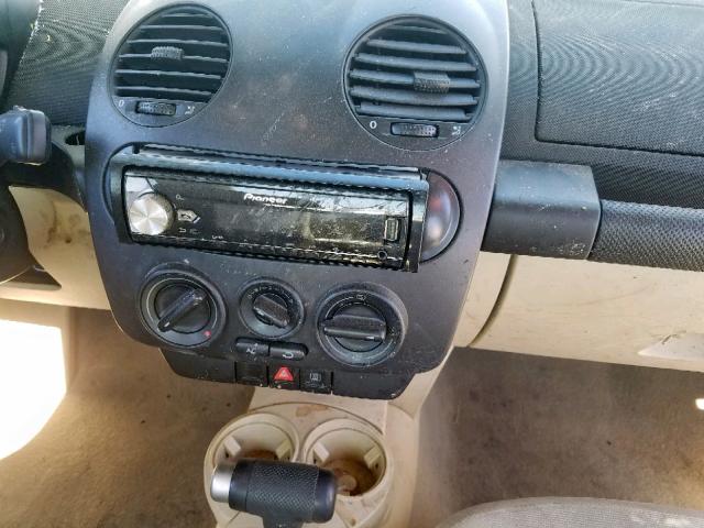 3VWBK21C43M409088 - 2003 VOLKSWAGEN NEW BEETLE 白色 照片 9