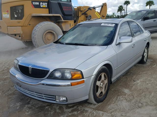 1LNHM86S5YY859589 - 2000 LINCOLN LS SILVER photo 2