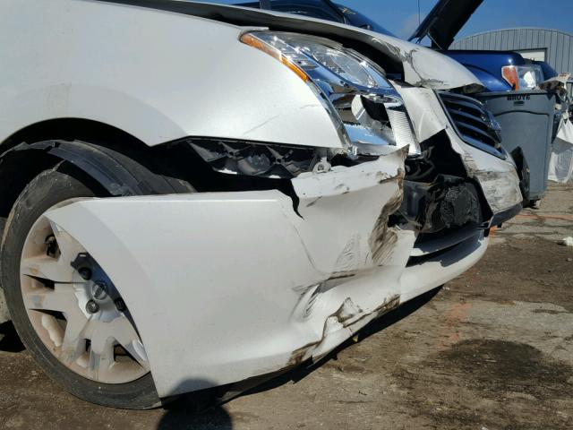 3N1AB6AP7AL688938 - 2010 NISSAN SENTRA 2.0 WHITE photo 9