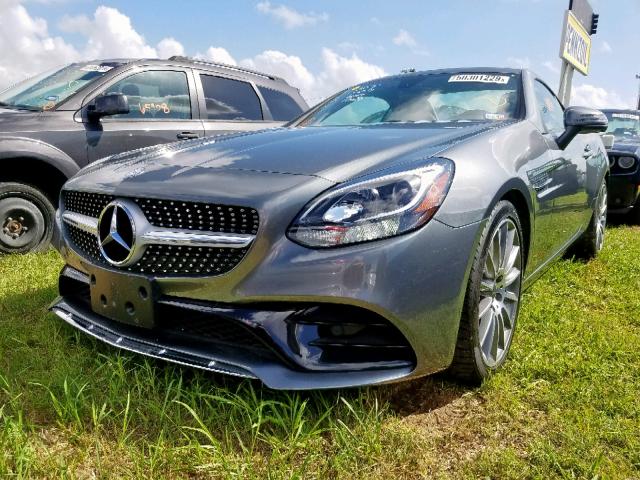 WDDPK3JA2HF139255 - 2017 MERCEDES-BENZ SLC 300 GRAY photo 2