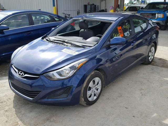 5NPDH4AEXGH760607 - 2016 HYUNDAI ELANTRA SE BLUE photo 2