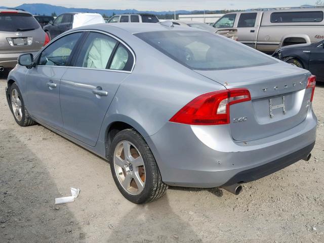 YV1612FHXD2208875 - 2013 VOLVO S60 T5 SILVER photo 3