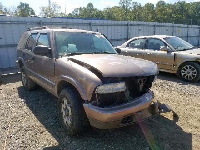 1GNDT13X54K117419 - 2004 CHEVROLET BLAZER GOLD photo 1