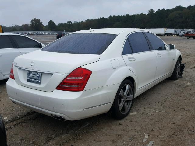 WDDNG7DB2CA420773 - 2012 MERCEDES-BENZ S 550 WHITE photo 4