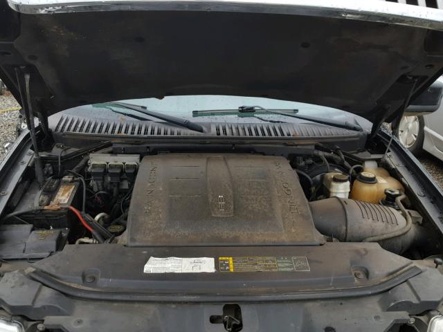 5LMFU285X6LJ18549 - 2006 LINCOLN NAVIGATOR Қара фото 7