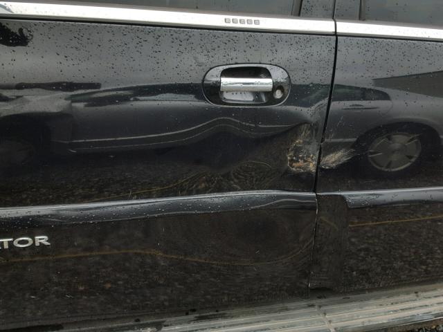 5LMFU285X6LJ18549 - 2006 LINCOLN NAVIGATOR Қара фото 9