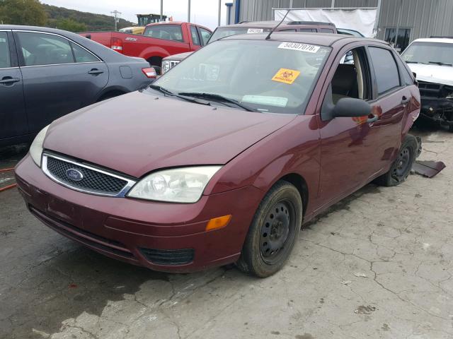 1FAHP34N66W233687 - 2006 FORD FOCUS ZX4 MAROON photo 2