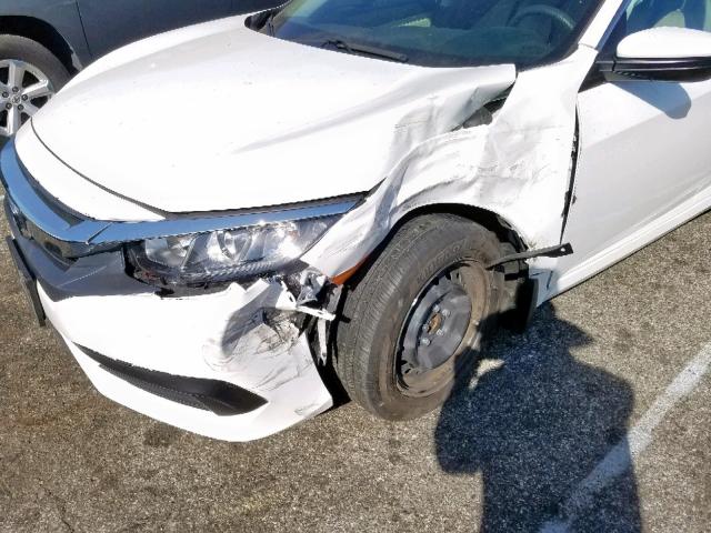 2HGFC2F52JH573898 - 2018 HONDA CIVIC LX WHITE photo 9