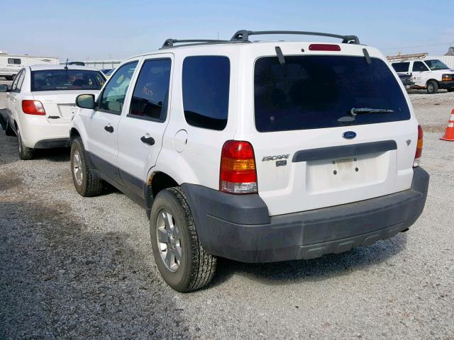 1FMCU03136KC44479 - 2006 FORD ESCAPE XLT WHITE photo 3