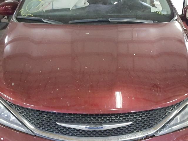 2C4RC1BG0HR675881 - 2017 CHRYSLER PACIFICA T MAROON photo 7