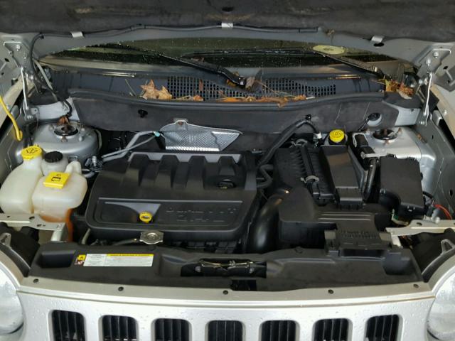 1J4NF4FB6AD611742 - 2010 JEEP COMPASS SP SILVER photo 7