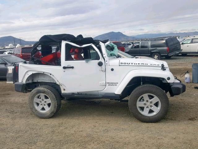 1C4AJWBG6GL343418 - 2016 JEEP WRANGLER S WHITE photo 9