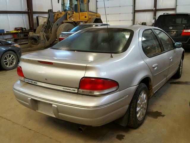 1C3EJ46X8YN201033 - 2000 CHRYSLER CIRRUS LX SILVER photo 4