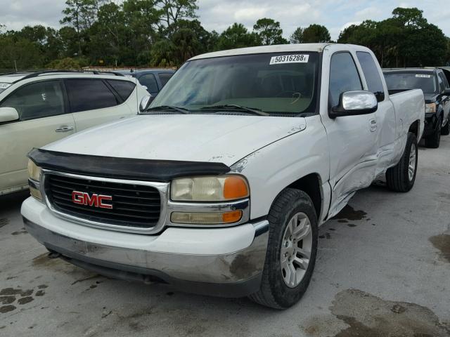 2GTEC19V021275330 - 2002 GMC NEW SIERRA WHITE photo 2