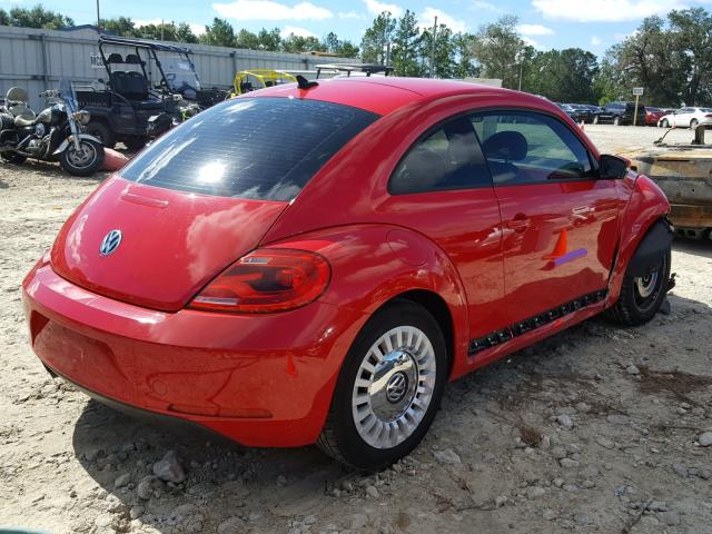 3VWJ17AT9EM661868 - 2014 VOLKSWAGEN BEETLE RED photo 4