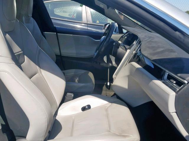5YJSA1E22GF120819 - 2016 TESLA MODEL S فضي صورة 5