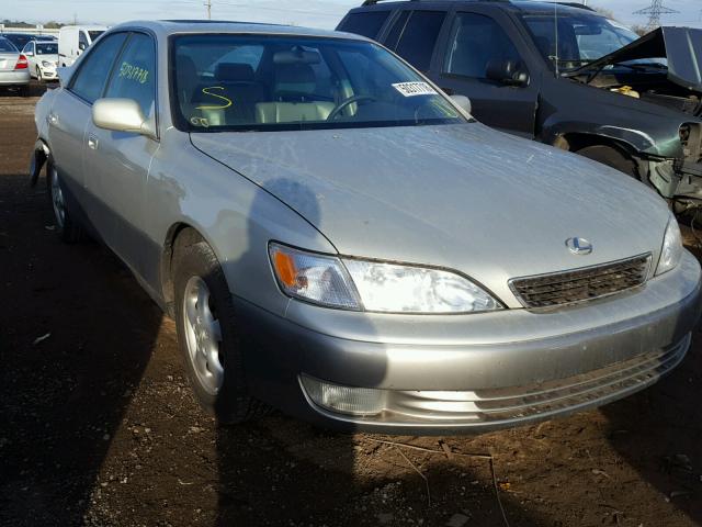 JT8BF28G3W5032892 - 1998 LEXUS ES 300 SILVER photo 1