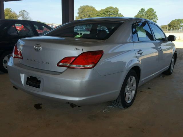 4T1BK36B37U206439 - 2007 TOYOTA AVALON XL SILVER photo 4