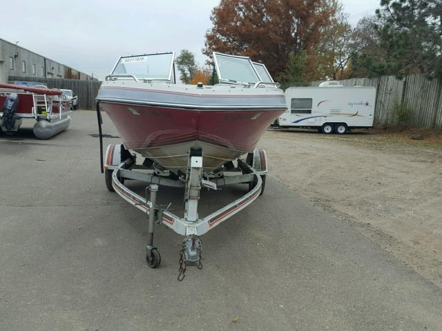 4WNTB300L788 - 1988 FOUR BOAT MAROON photo 2