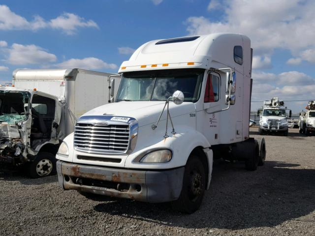 1FUJA6AV54LM25998 - 2004 FREIGHTLINER CONVENTION WHITE photo 2