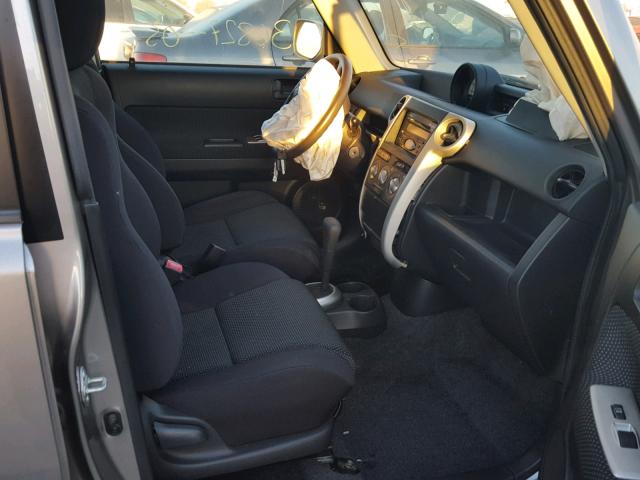 JTLKT324350212999 - 2005 TOYOTA SCION XB Күміс фото 5