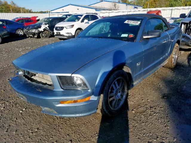 1ZVFT85H465192739 - 2006 FORD MUSTANG GT BLUE photo 2