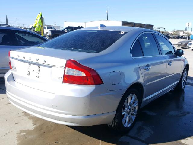 YV1AS982291099463 - 2009 VOLVO S80 3.2 SILVER photo 4