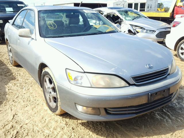 JT8BF28G7Y0247708 - 2000 LEXUS ES 300 SILVER photo 1