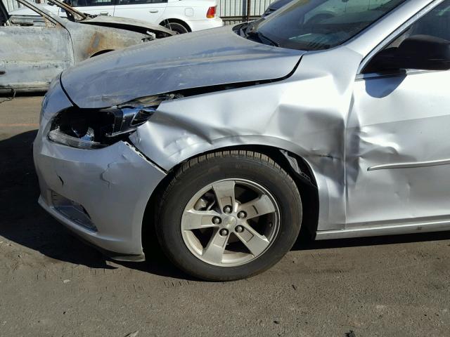 1G11B5SA2DF243595 - 2013 CHEVROLET MALIBU LS 银色 照片 9