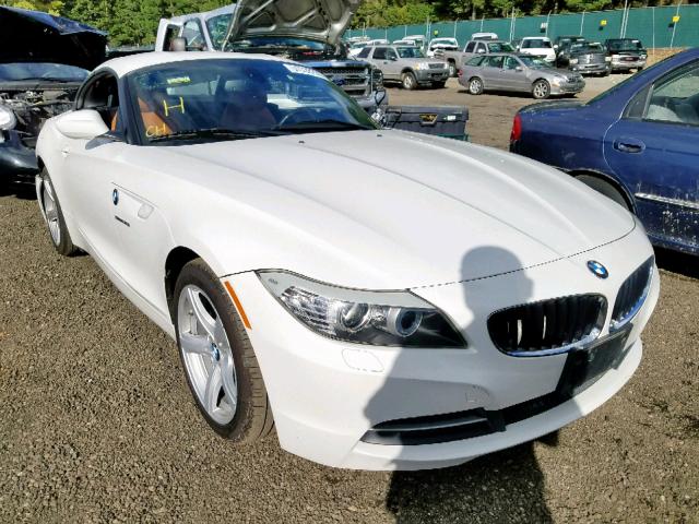 WBALM5C50BE379235 - 2011 BMW Z4 WHITE photo 1