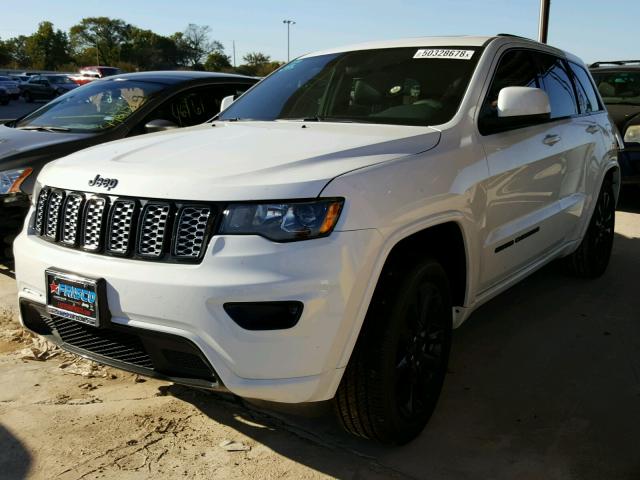 1C4RJEAG3JC512879 - 2018 JEEP GRAND CHER WHITE photo 2