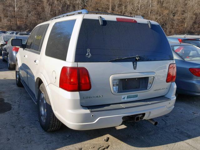 5LMFU28535LJ06340 - 2005 LINCOLN NAVIGATOR WHITE photo 3