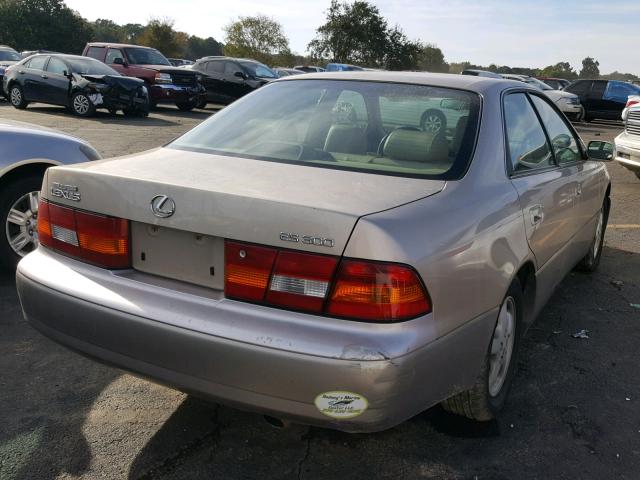 JT8BF28G1W0141753 - 1998 LEXUS ES 300 GOLD photo 4