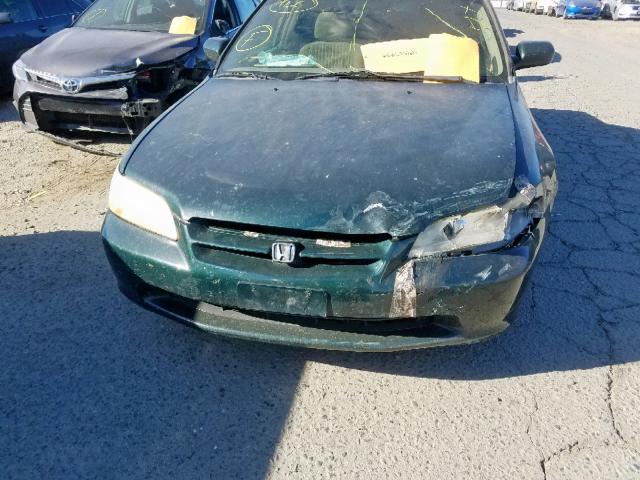 1HGCG5648WA092236 - 1998 HONDA ACCORD LX GREEN photo 9