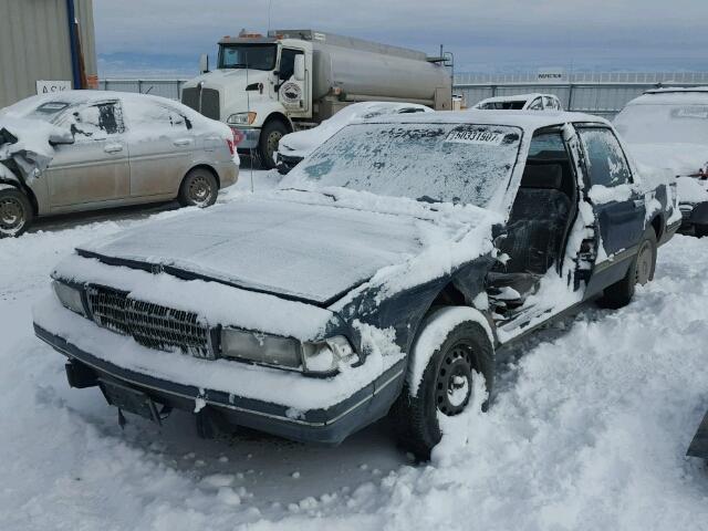 1G4AG55N8P6401820 - 1993 BUICK CENTURY SP GREEN photo 2