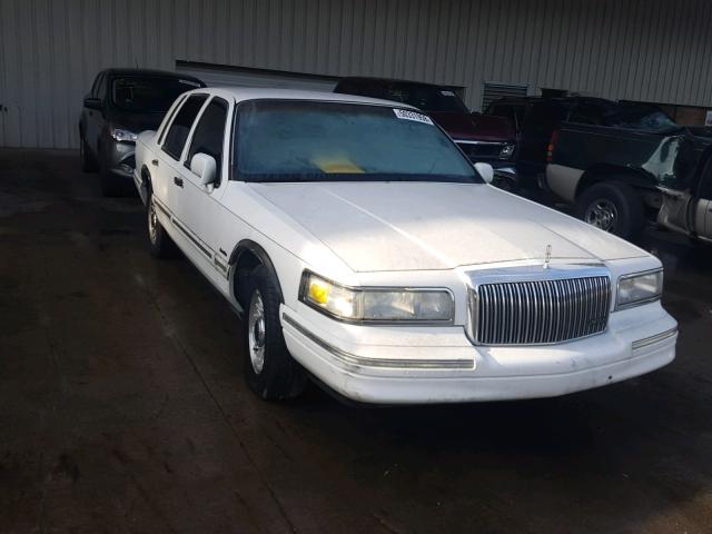 1LNLM81W6VY669493 - 1997 LINCOLN TOWN CAR E WHITE photo 1