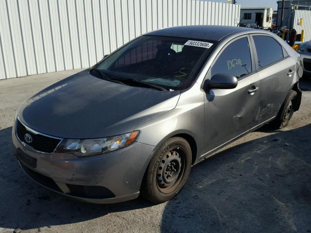 KNAFU4A23B5350442 - 2011 KIA FORTE EX GRAY photo 2