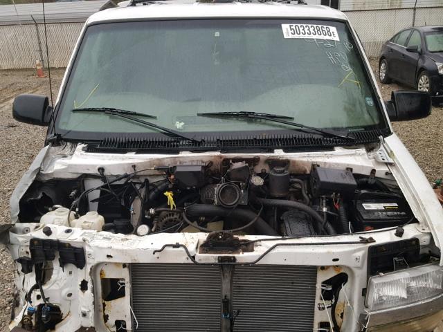 1GNDM19WXYB151552 - 2000 CHEVROLET ASTRO WHITE photo 7