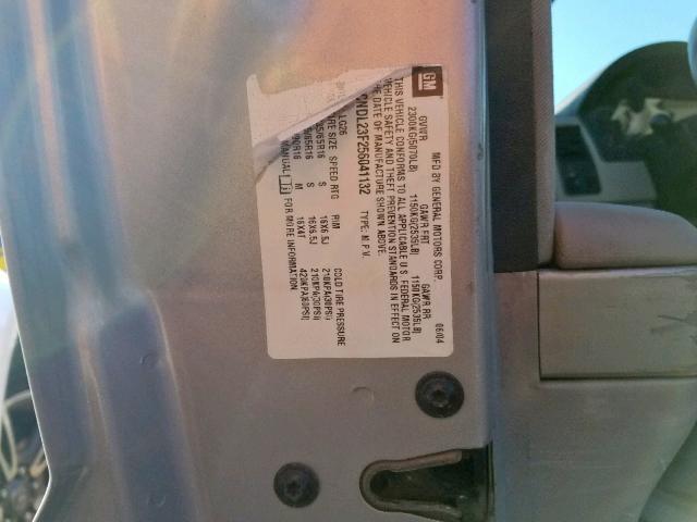 2CNDL23F256041132 - 2005 CHEVROLET EQUINOX LS SILVER photo 10