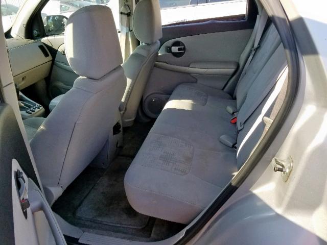 2CNDL23F256041132 - 2005 CHEVROLET EQUINOX LS SILVER photo 6