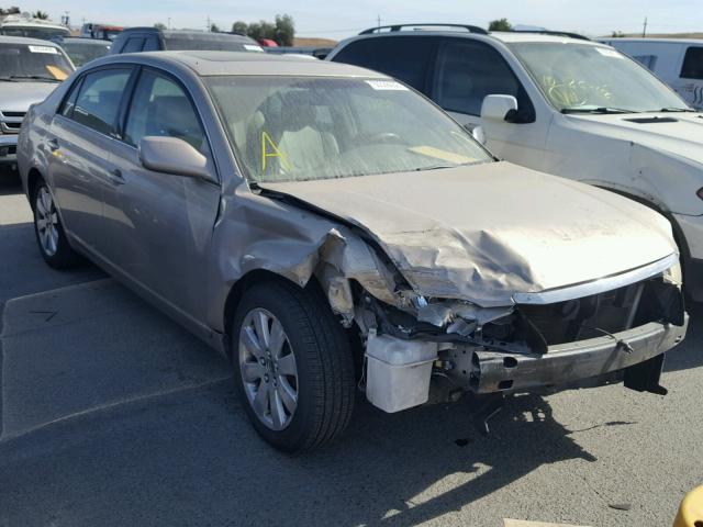 4T1BK36B05U042936 - 2005 TOYOTA AVALON XL TAN photo 1