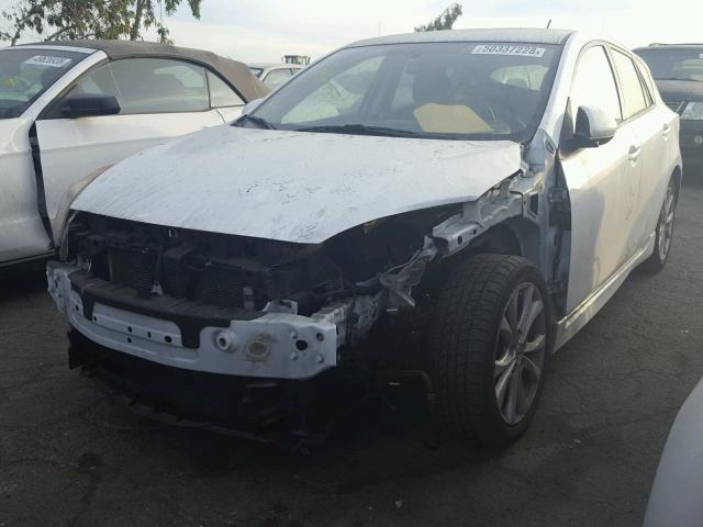 JM1BL1H60A1131522 - 2010 MAZDA 3 S WHITE photo 2