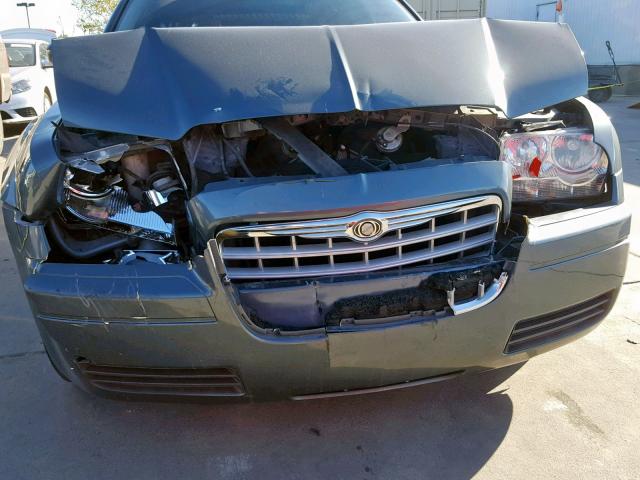 2C3JA43RX5H141183 - 2005 CHRYSLER 300 GREEN photo 7