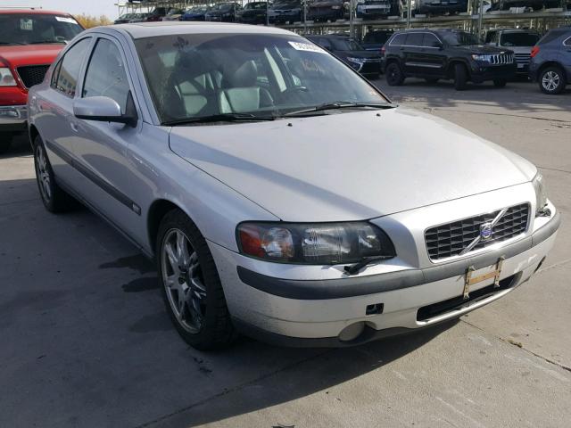 YV1RH59H942414789 - 2004 VOLVO S60 2.5T SILVER photo 1