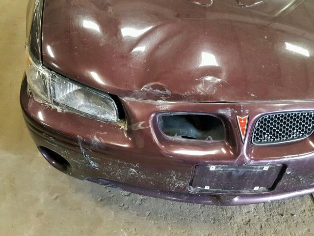 1G2WR12172F218842 - 2002 PONTIAC GRAND PRIX MAROON photo 10