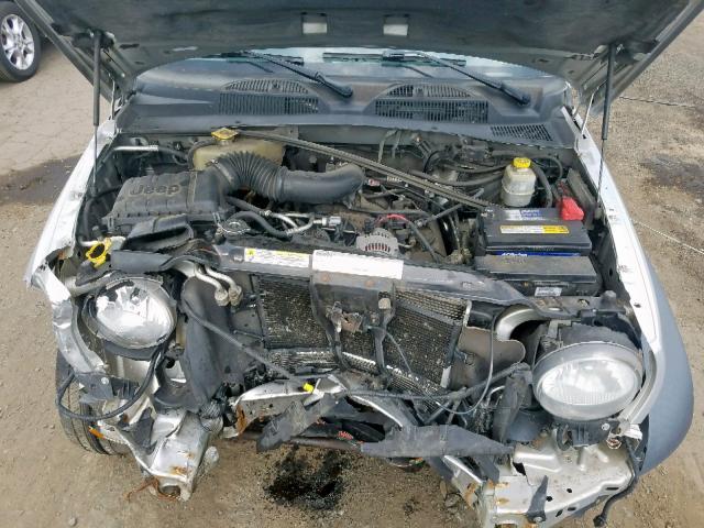 1J4GL48KX7W686519 - 2007 JEEP LIBERTY SP SILVER photo 7