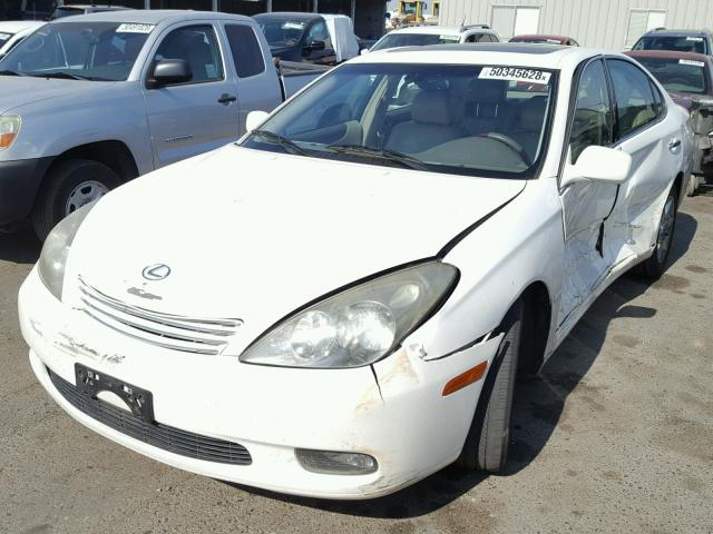 JTHBF30G820072457 - 2002 LEXUS ES 300 WHITE photo 2