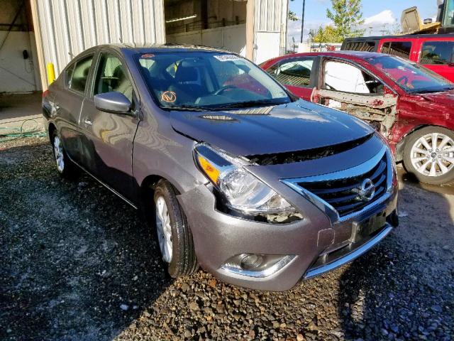 3N1CN7AP3JL877866 - 2018 NISSAN VERSA S GRAY photo 1