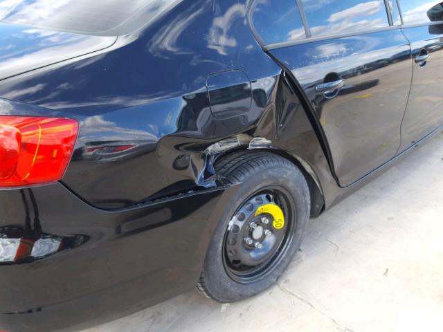 3VW1K7AJ9CM350711 - 2012 VOLKSWAGEN JETTA BASE BLACK photo 9