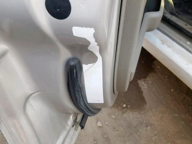 1J8HG48N96C335005 - 2006 JEEP COMMANDER თეთრი ფოტო 10